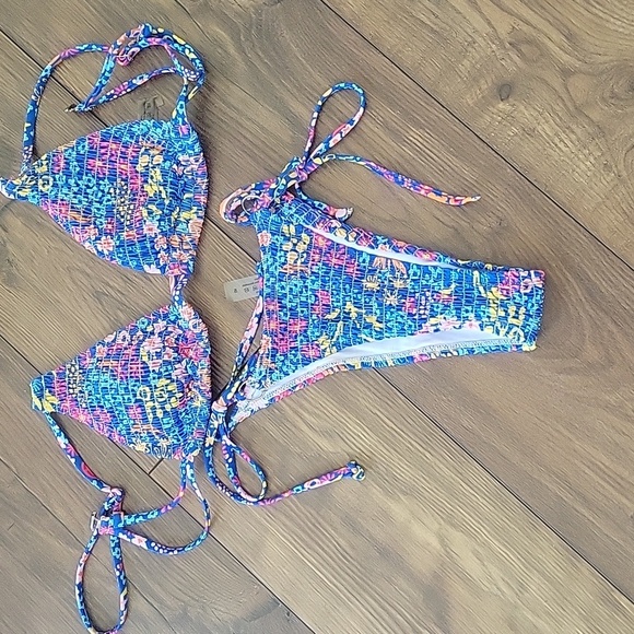 SHEIN Floral Blue Cheeky Bikini Size Small 💜 - Picture 2 of 4